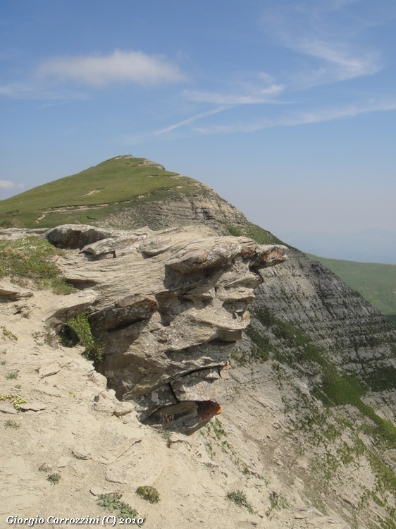 Escursione a Macera della Morte (2073 m) da Macchie Piane