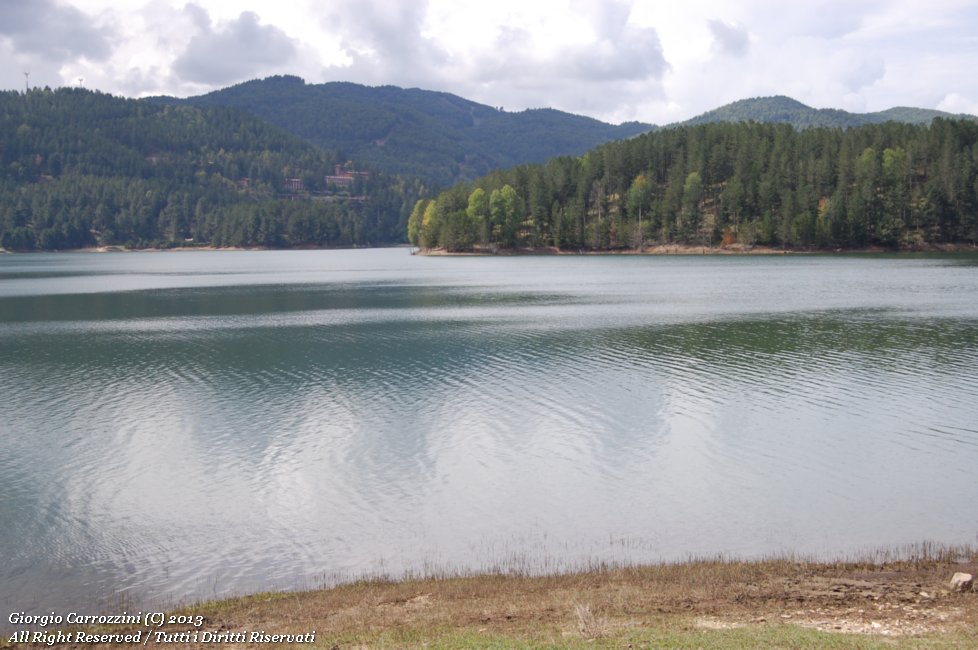 Lago Ampollino