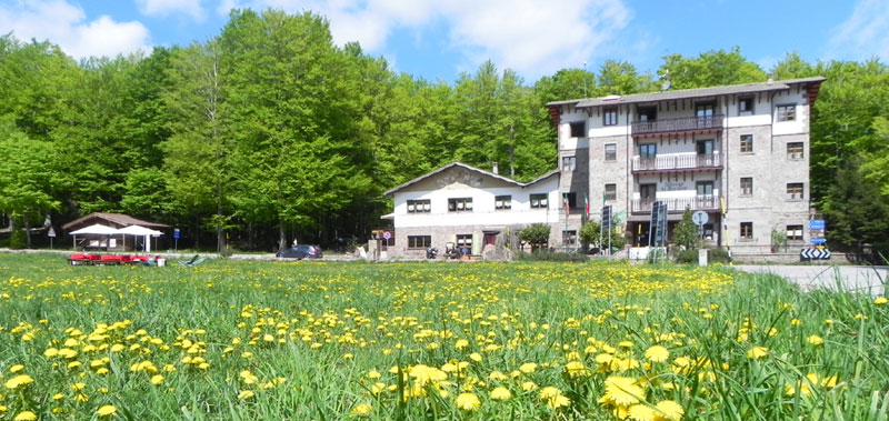 Albergo "Le Macinaie" - Un Soggiorno sul Monte Amiata