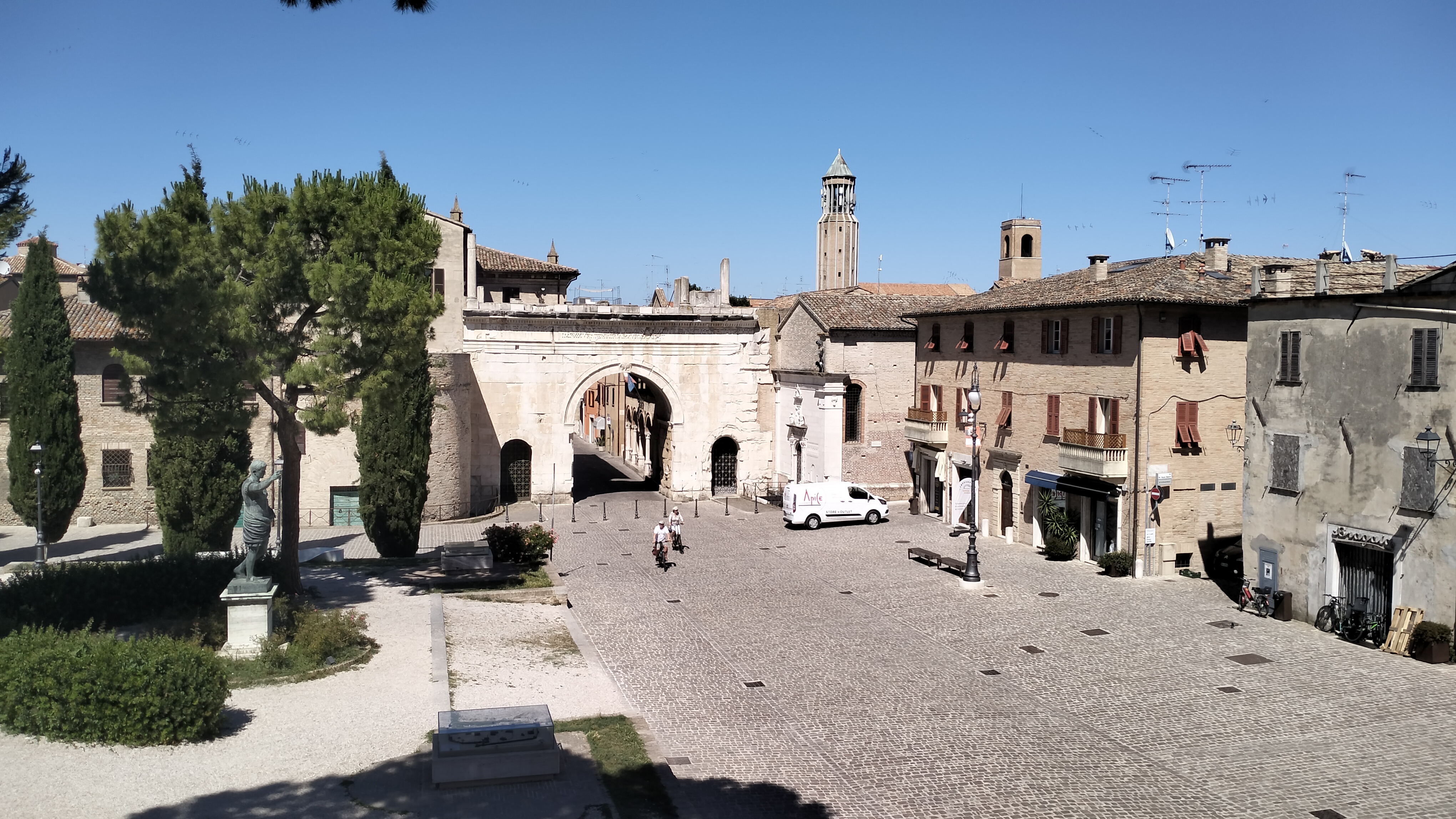 Fano: Città della Fortuna sul Mare Adriatico